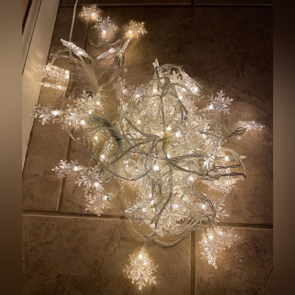 Snowflake String Lights - Picture 8 of 9